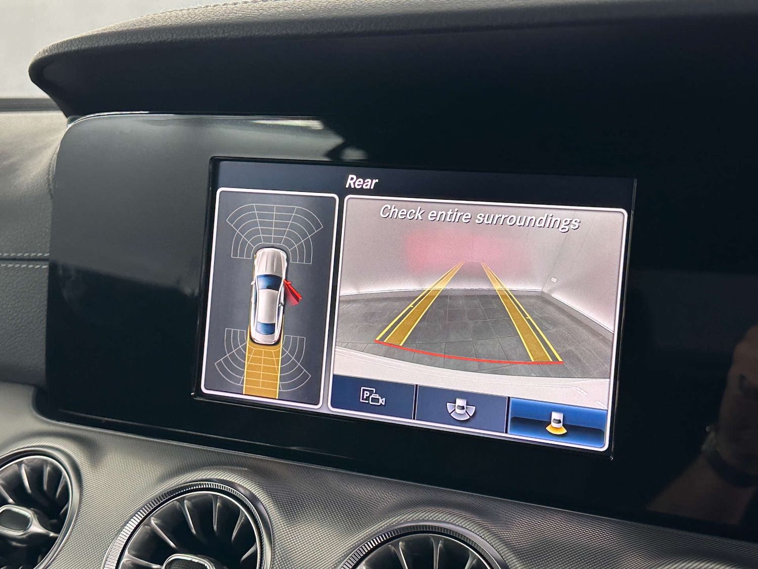 Used Mercedes-Benz E Class 2018 for sale - 77590805: Photo 3