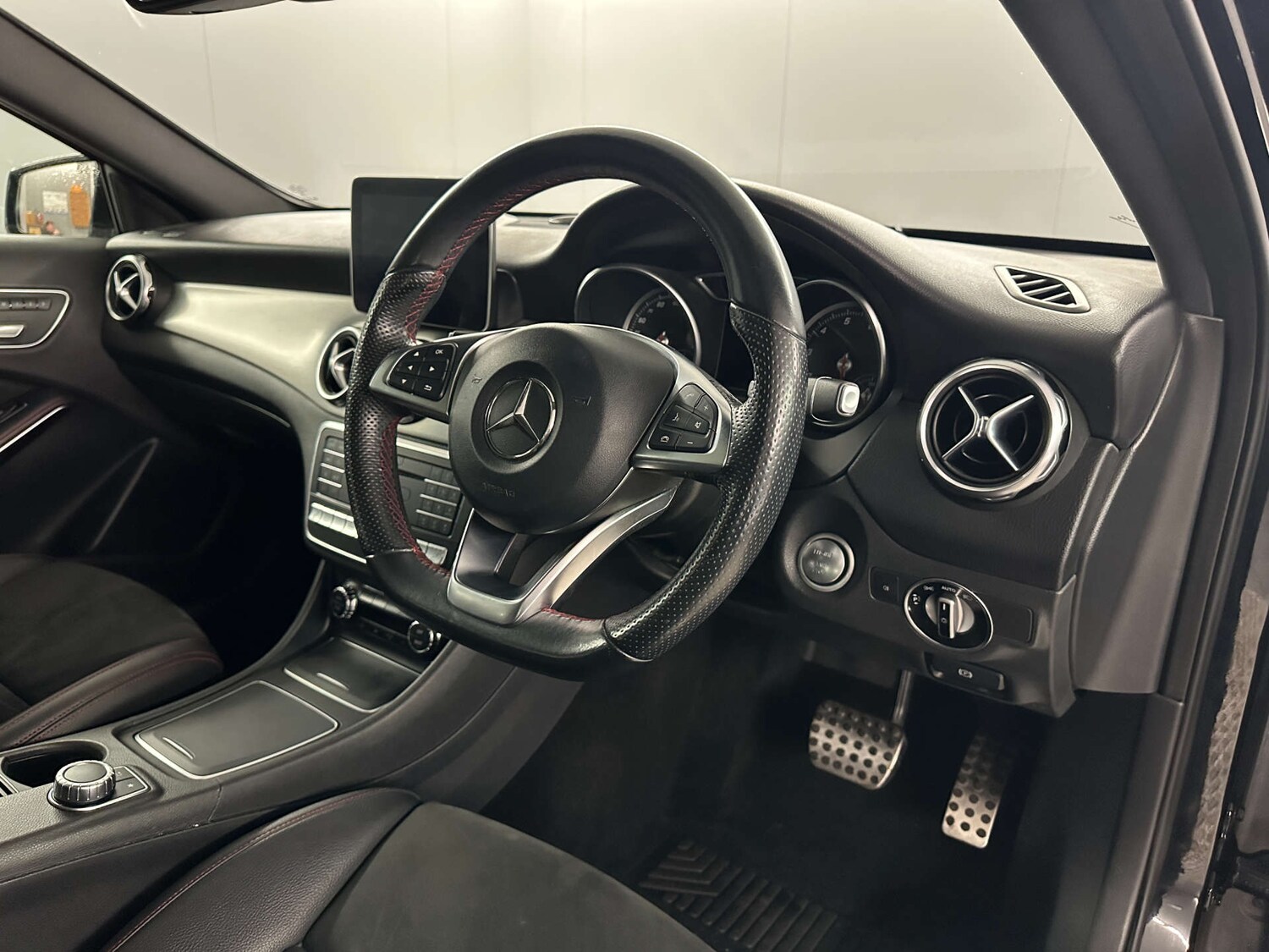 Used Mercedes-Benz GLA 2018 for sale - 77590796: Photo 12