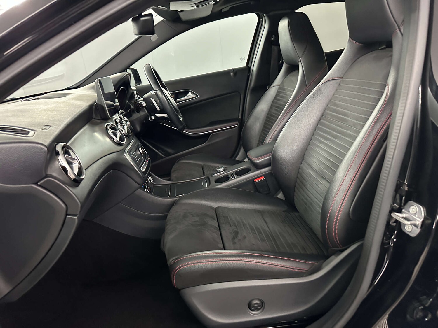 Used Mercedes-Benz GLA 2018 for sale - 77590796: Photo 14