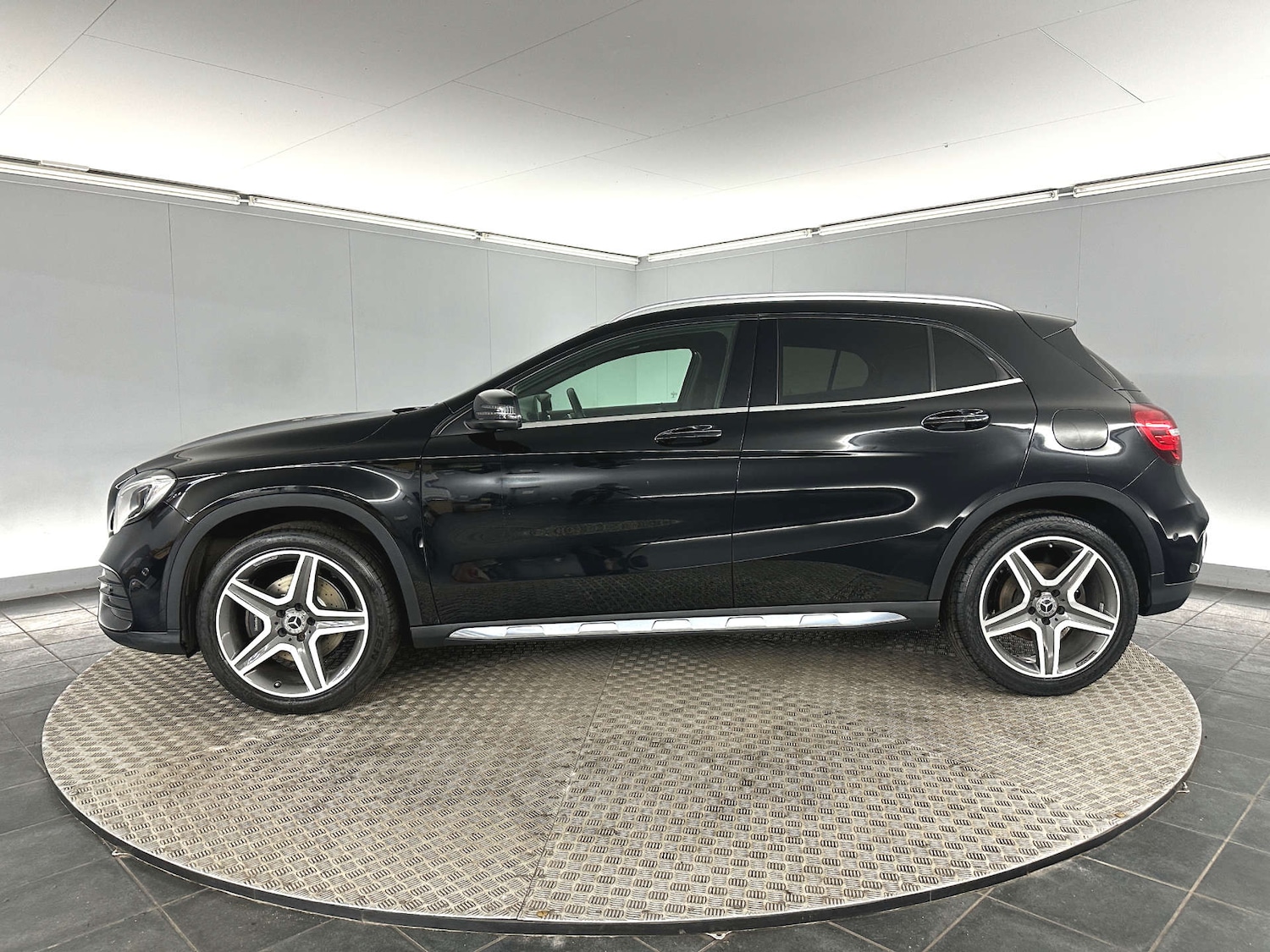 Used Mercedes-Benz GLA 2018 for sale - 77590796: Photo 7