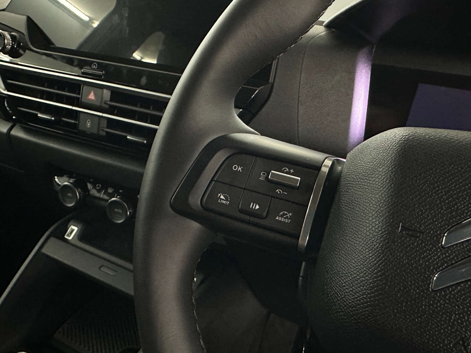 Used Citroen C4 2024 for sale - 77590801: Photo 19