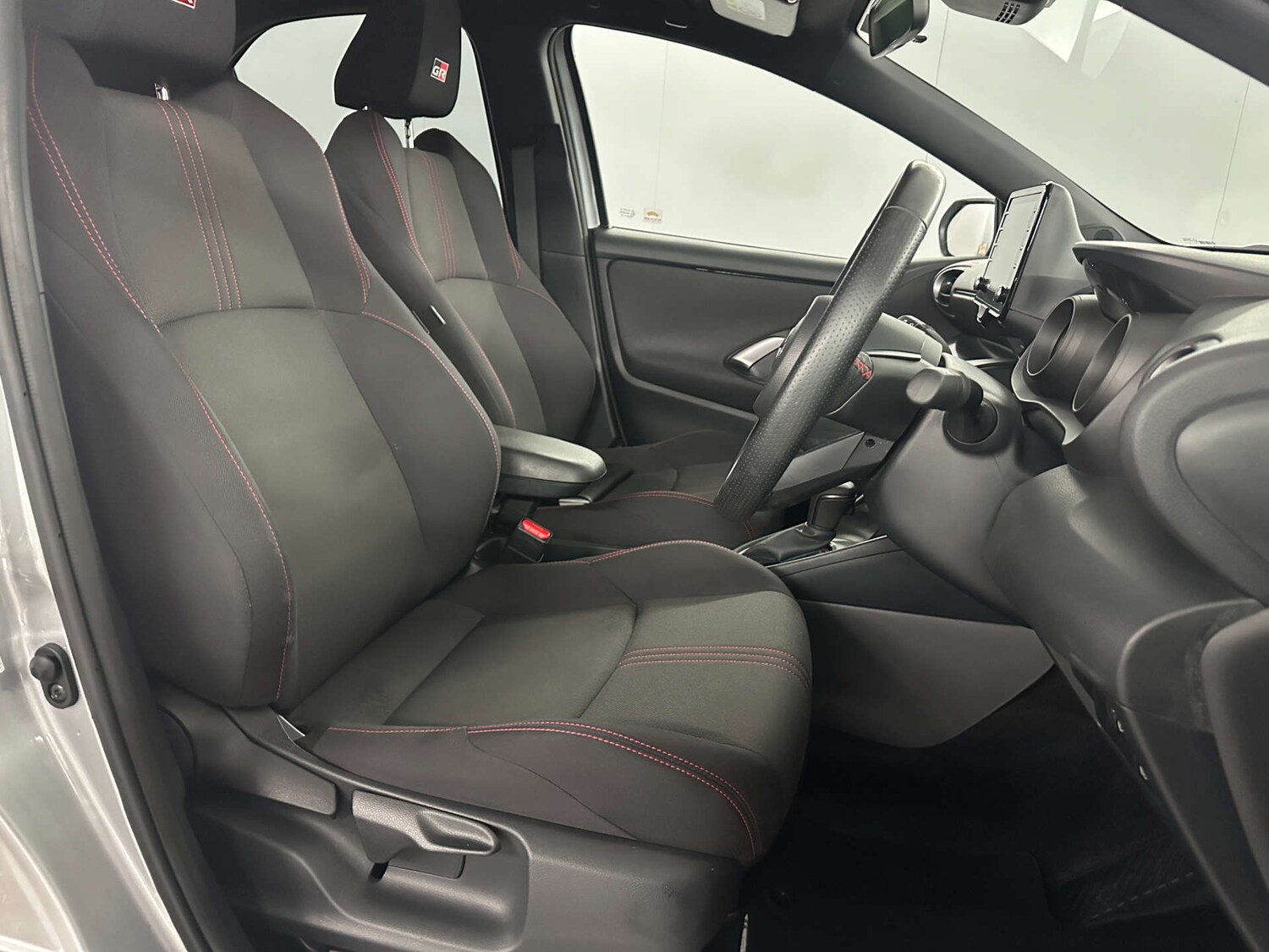 Used Toyota Yaris 2022 for sale - 77759707: Photo 10