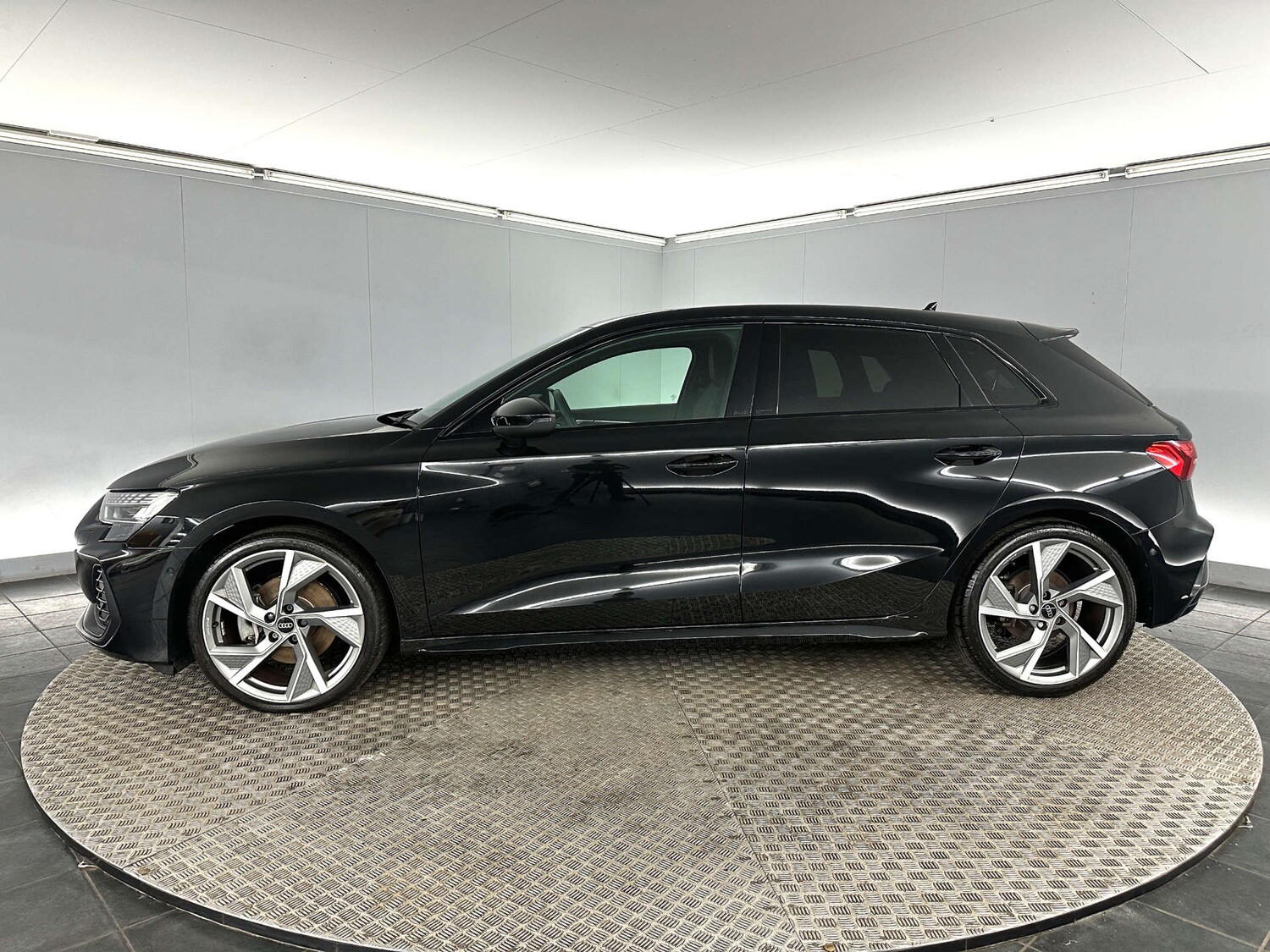 Used Audi A3 2024 for sale - 77735097: Photo 4