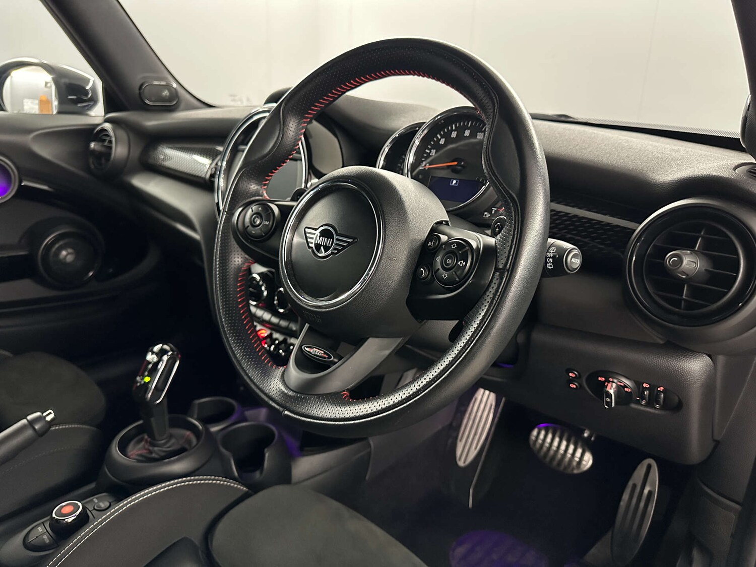 Used MINI Hatch 2020 for sale - 77590808: Photo 9