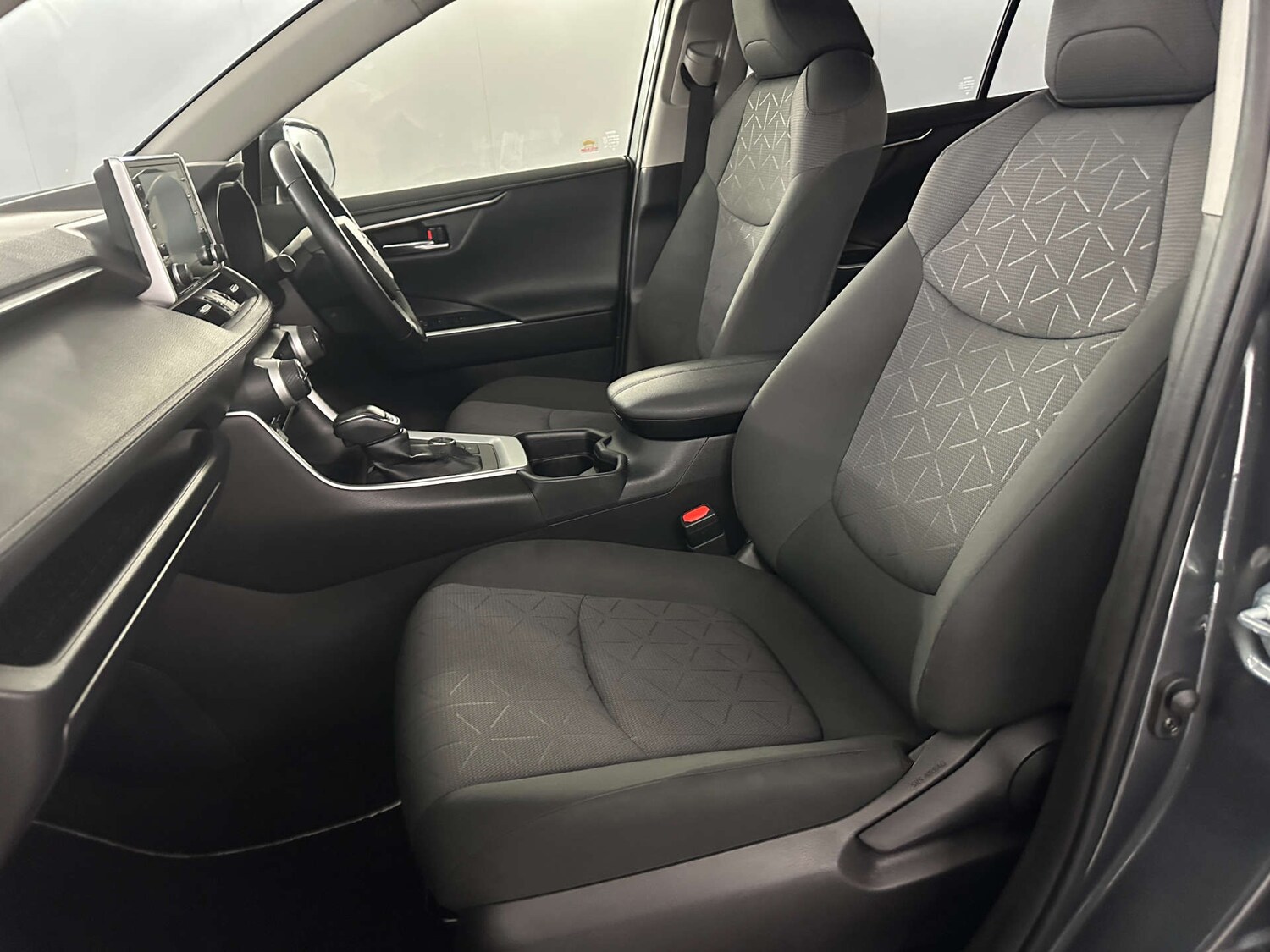 Used Toyota RAV4 2021 for sale - 77759653: Photo 14