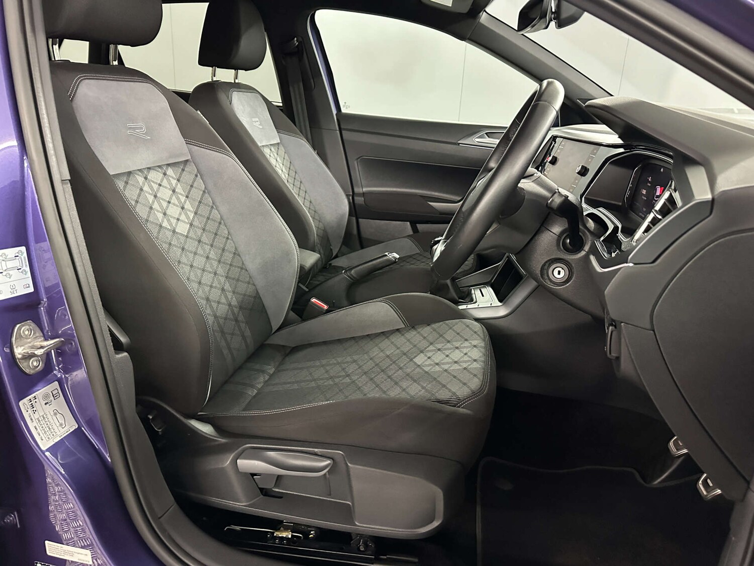 Used Volkswagen Polo 2023 for sale - 77759704: Photo 10