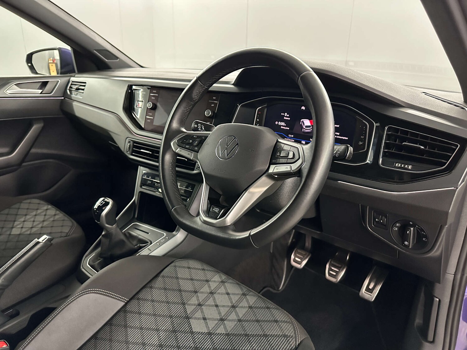 Used Volkswagen Polo 2023 for sale - 77759704: Photo 9