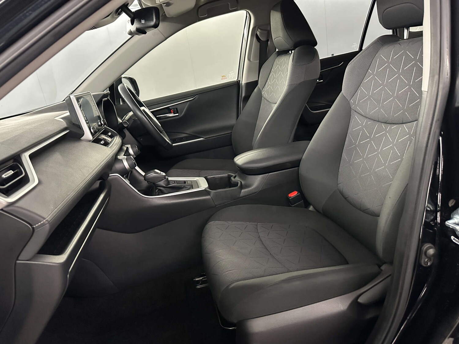 Used Toyota RAV4 2022 for sale - 77590770: Photo 14