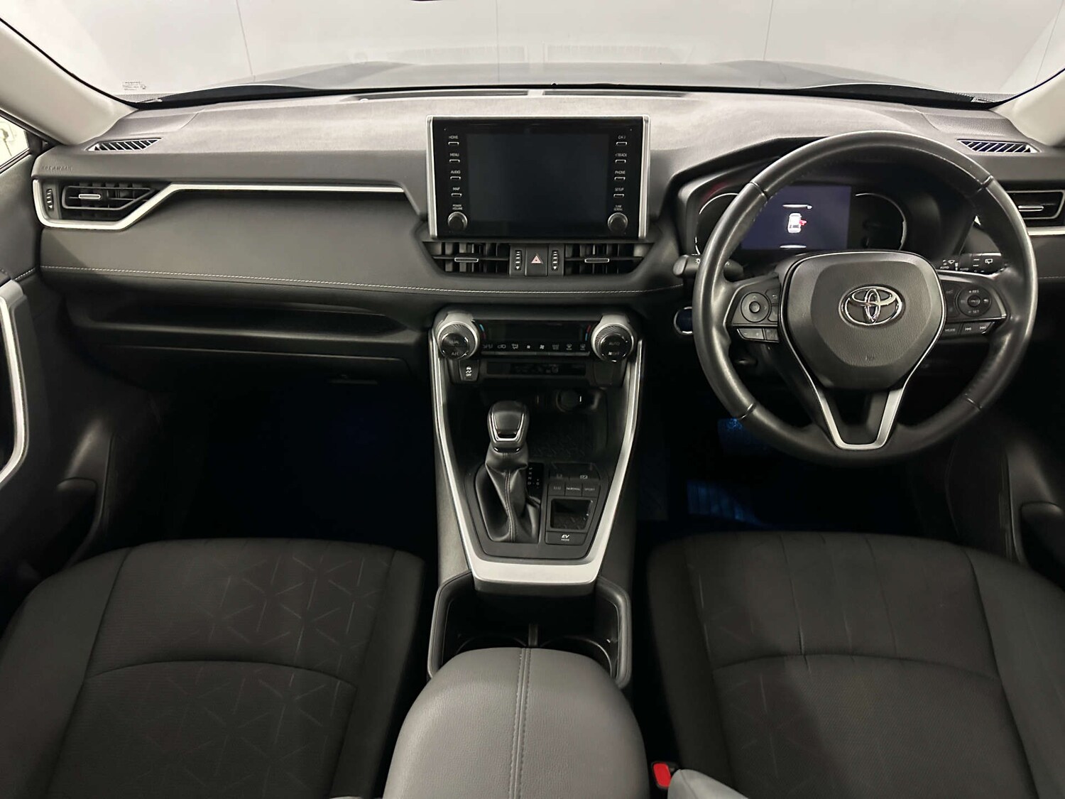 Used Toyota RAV4 2022 for sale - 77590770: Photo 16