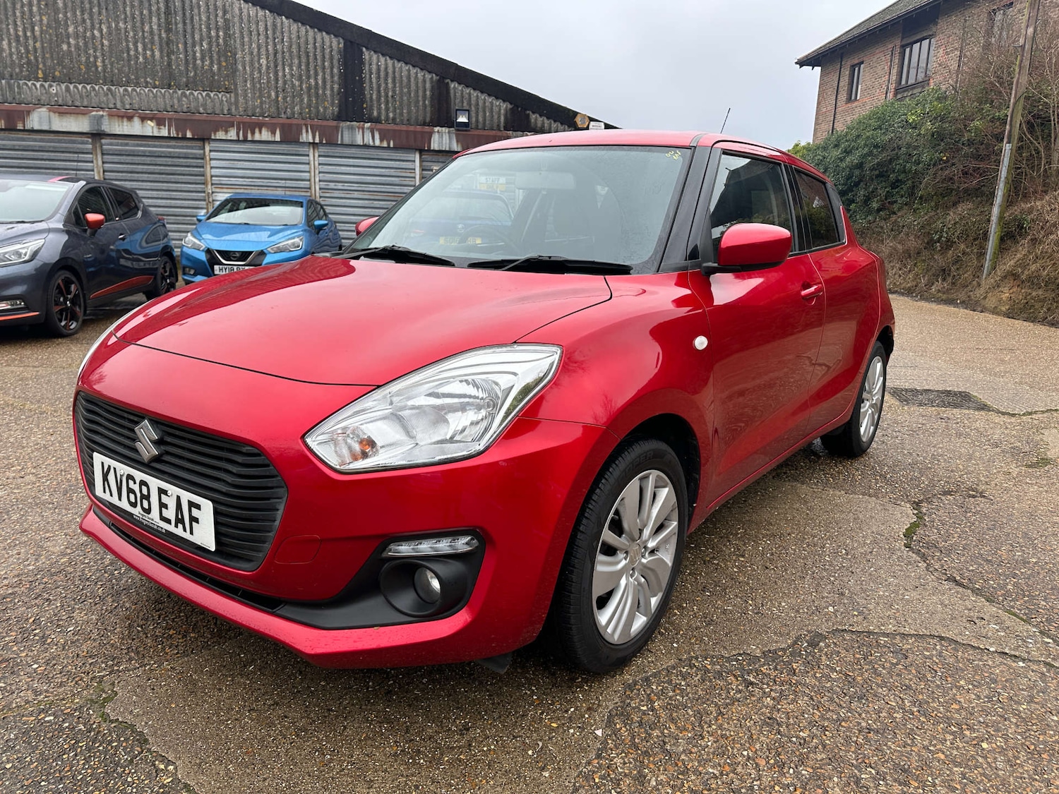 Used Suzuki Swift 2018 for sale - 77603992: Photo 2