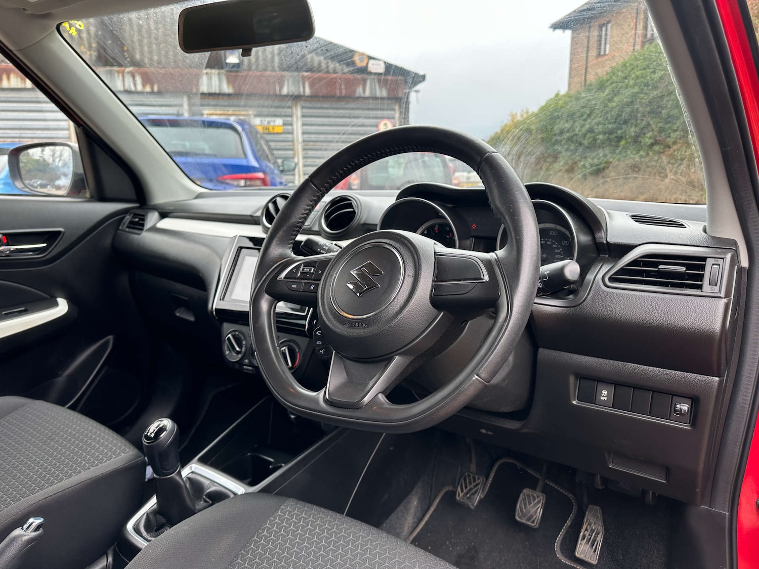 Used Suzuki Swift 2018 for sale - 77603992: Photo 5