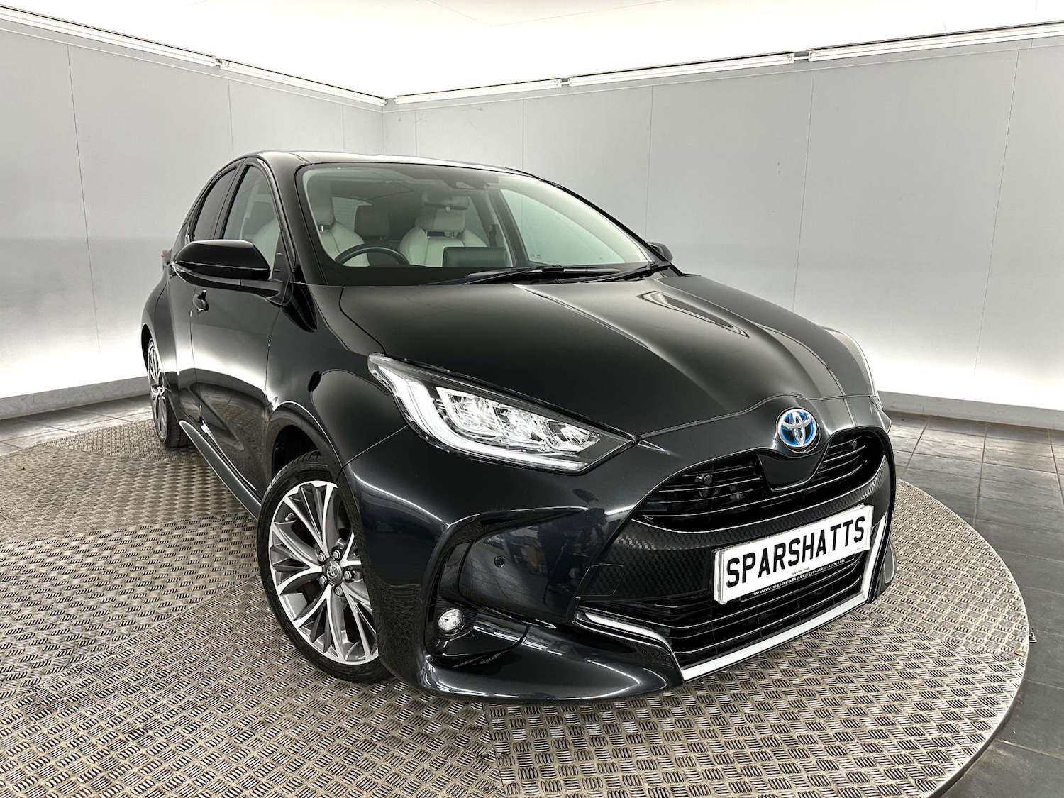 Used Toyota Yaris 2022 for sale - 77590700: Photo 1