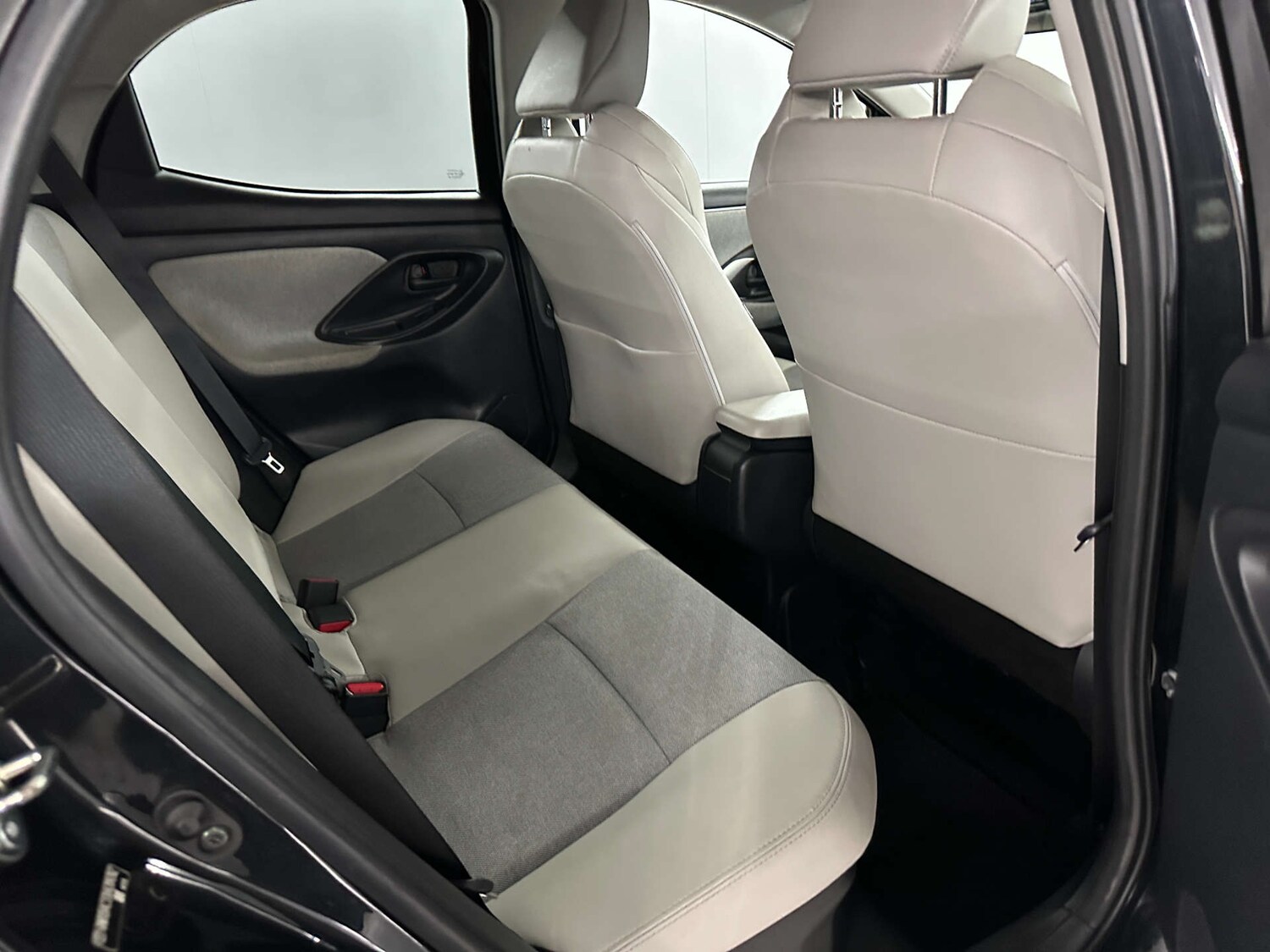 Used Toyota Yaris 2022 for sale - 77590700: Photo 13