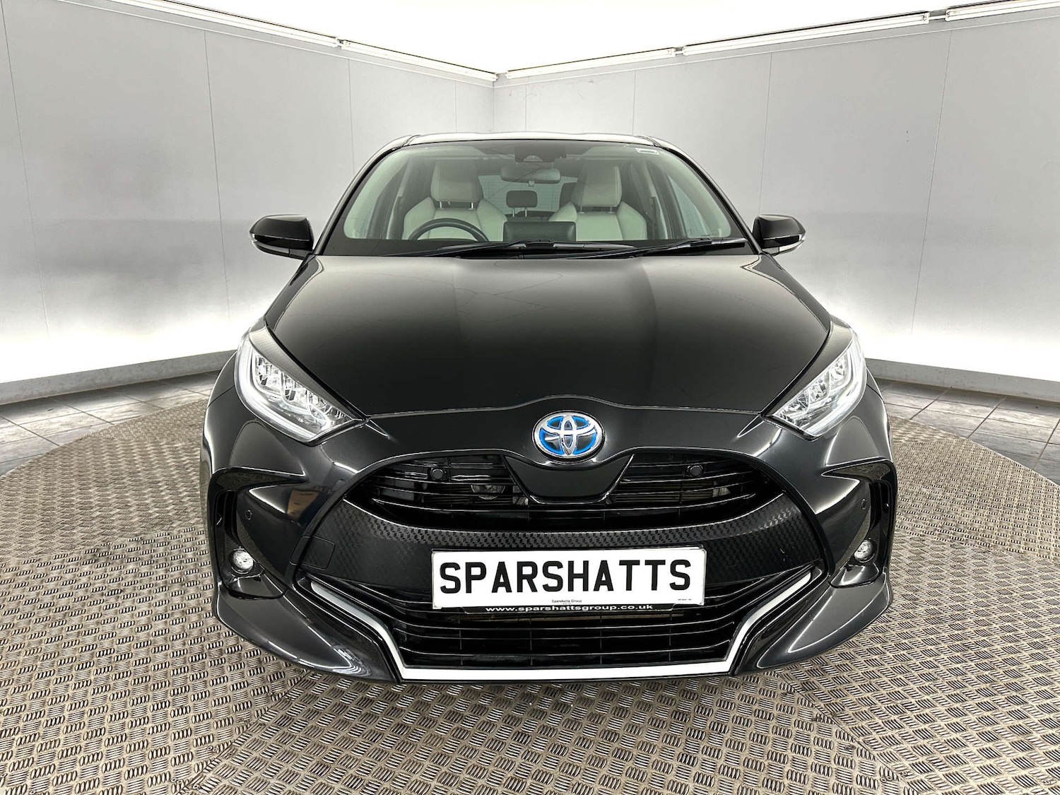 Used Toyota Yaris 2022 for sale - 77590700: Photo 2