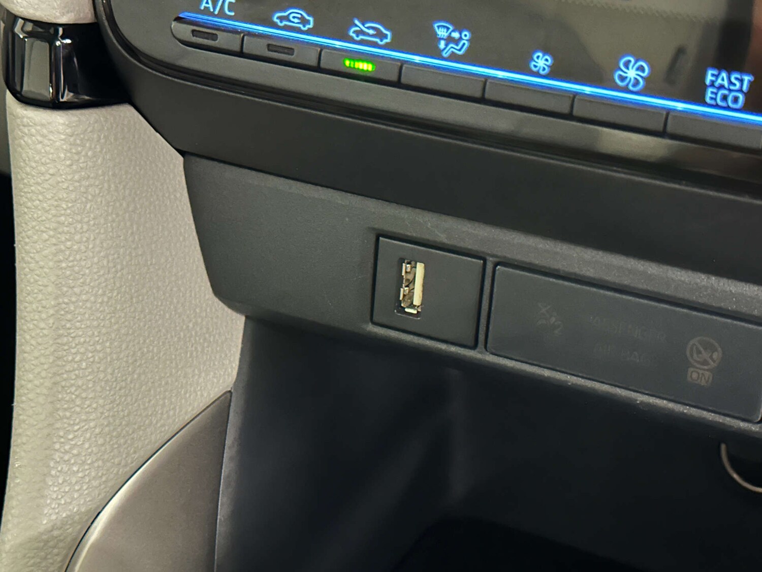 Used Toyota Yaris 2022 for sale - 77590700: Photo 26