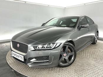 Used Jaguar XE 2017 for sale - 77603954: Photo