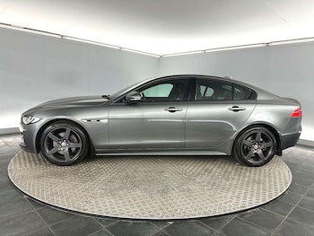 Used Jaguar XE 2017 for sale - 77603954: Photo