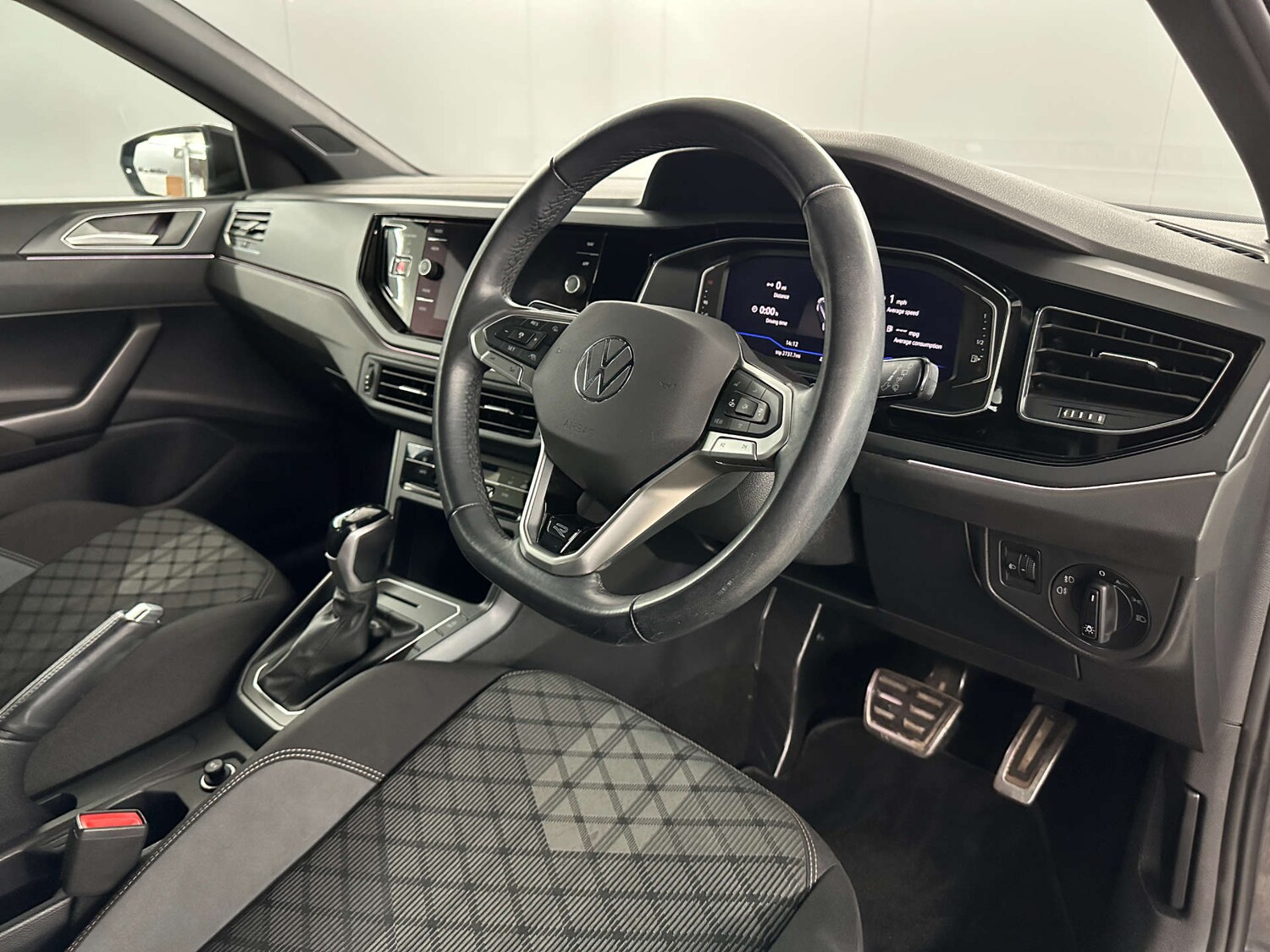 Used Volkswagen Polo 2022 for sale - 77759700: Photo 11