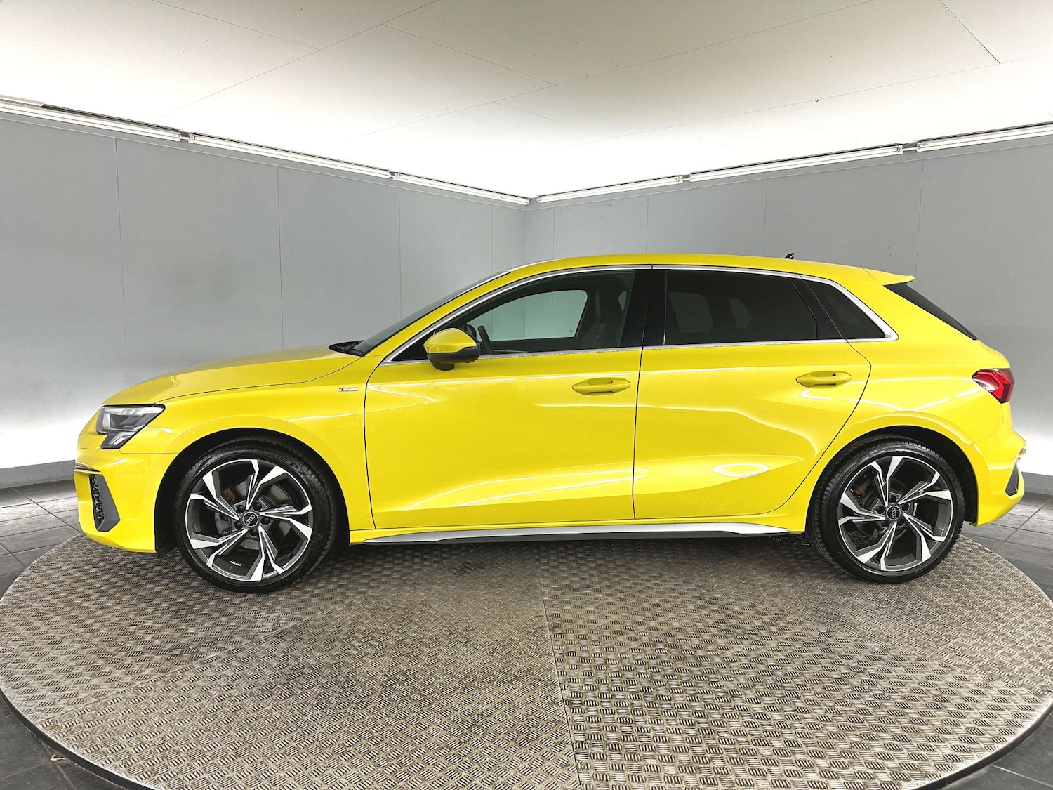 Used Audi A3 2023 for sale - 77590742: Photo 4