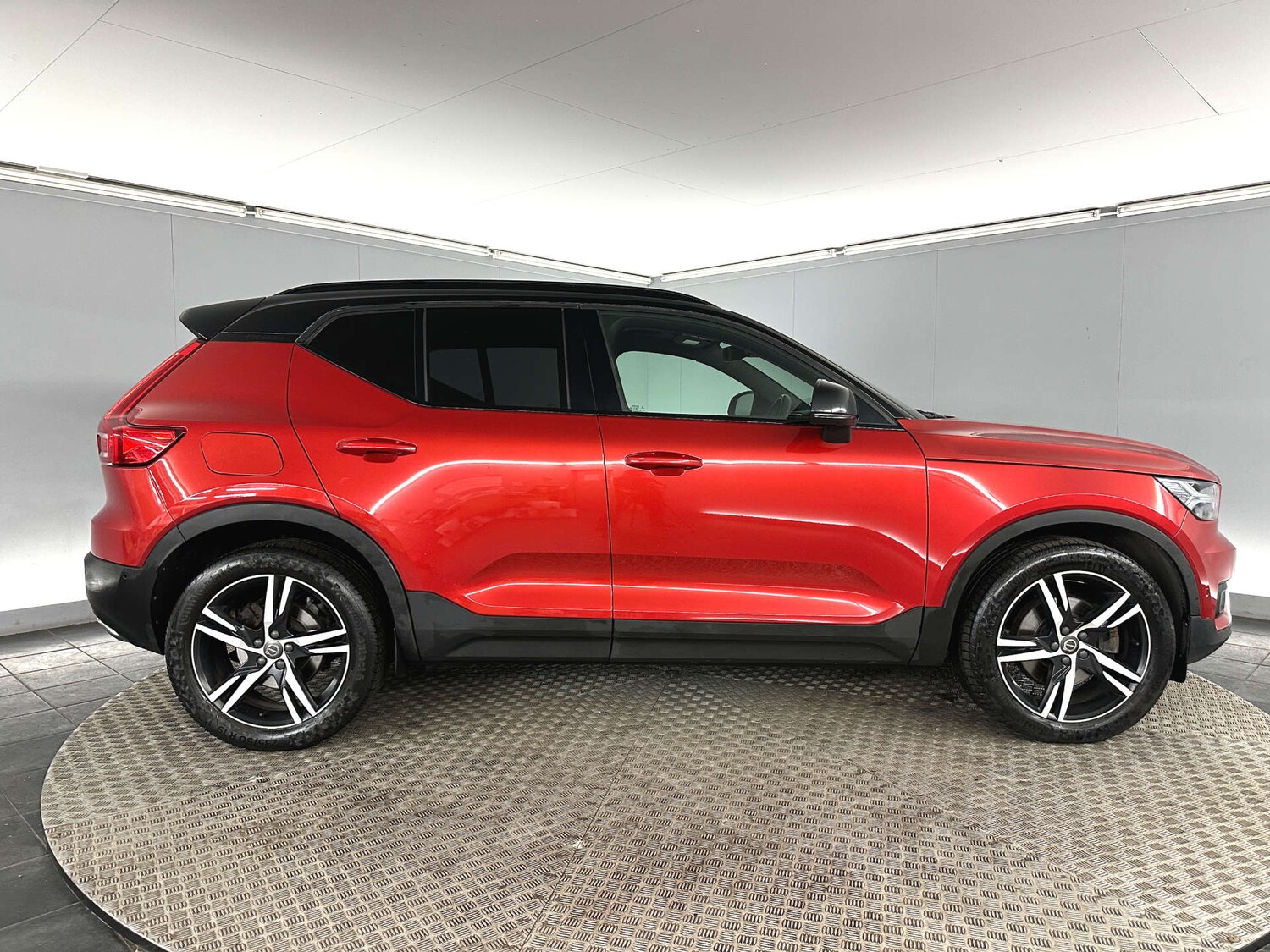 Used Volvo XC40 2018 for sale - 77590783: Photo 11