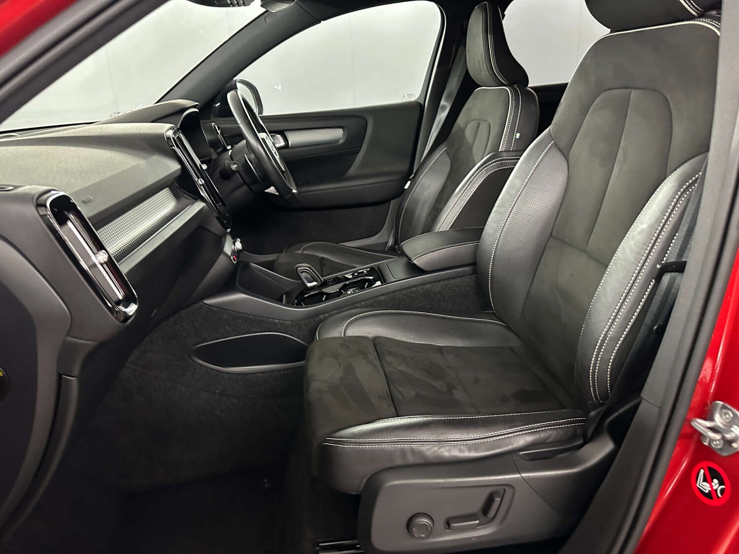 Used Volvo XC40 2018 for sale - 77590783: Photo 15