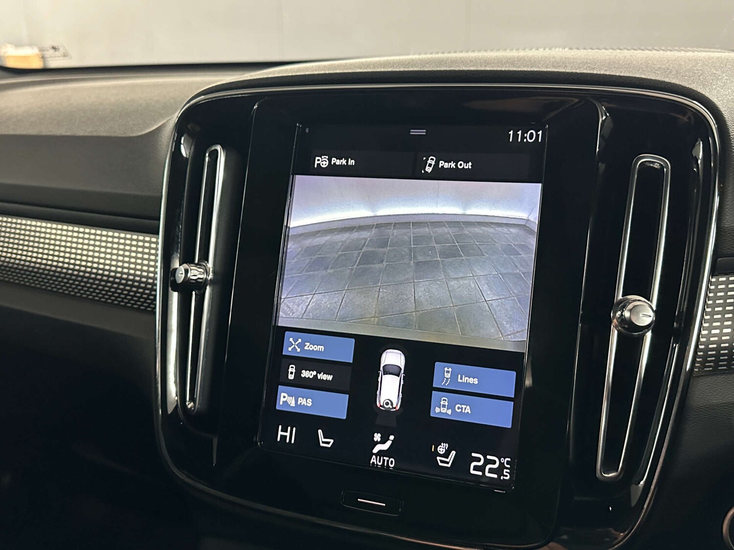 Used Volvo XC40 2018 for sale - 77590783: Photo 31