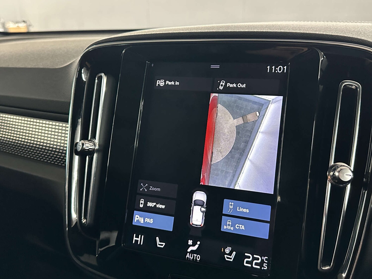 Used Volvo XC40 2018 for sale - 77590783: Photo 32