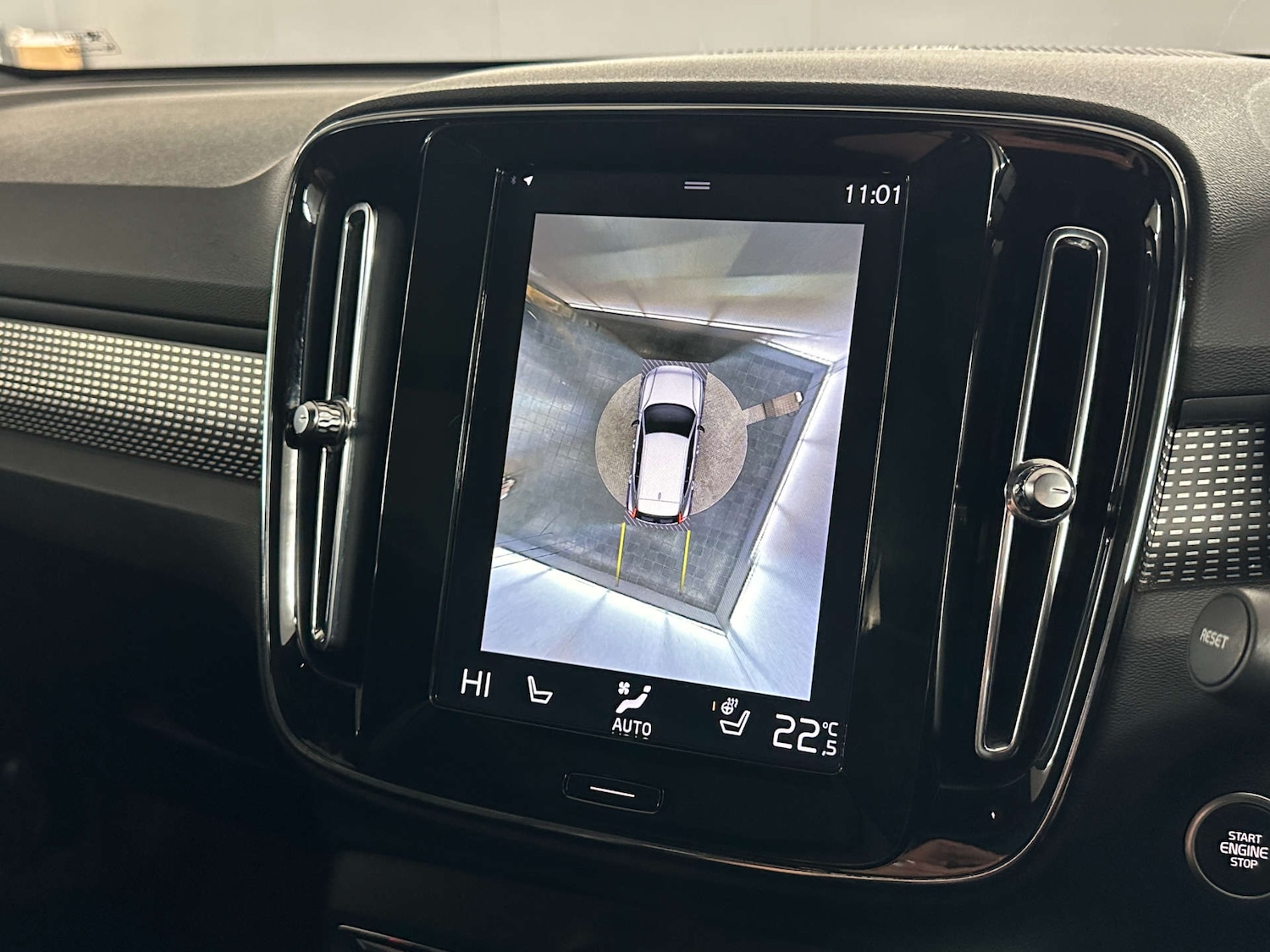 Used Volvo XC40 2018 for sale - 77590783: Photo 4