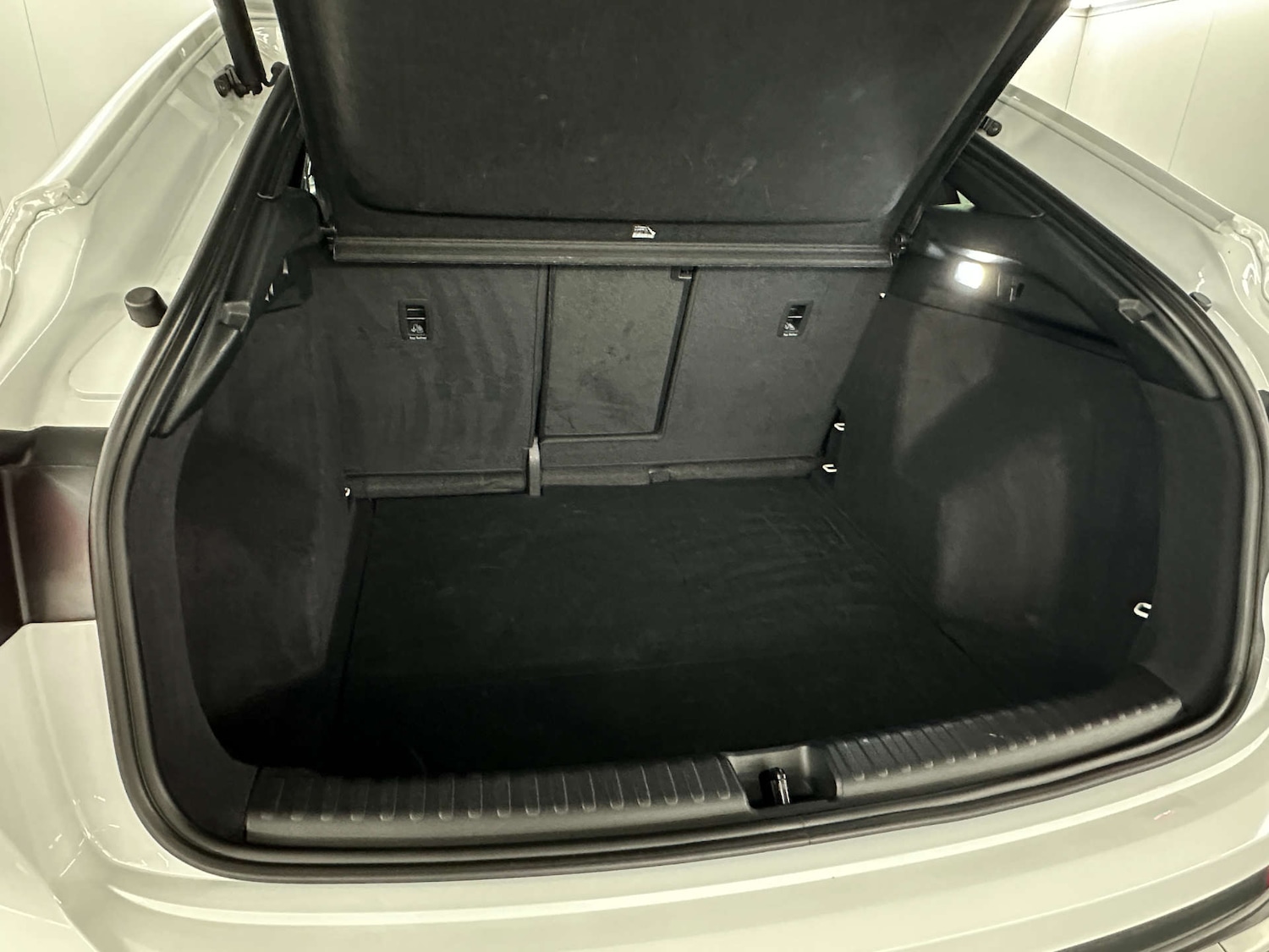 Used Audi Q4 e-tron 2022 for sale - 77590693: Photo 41