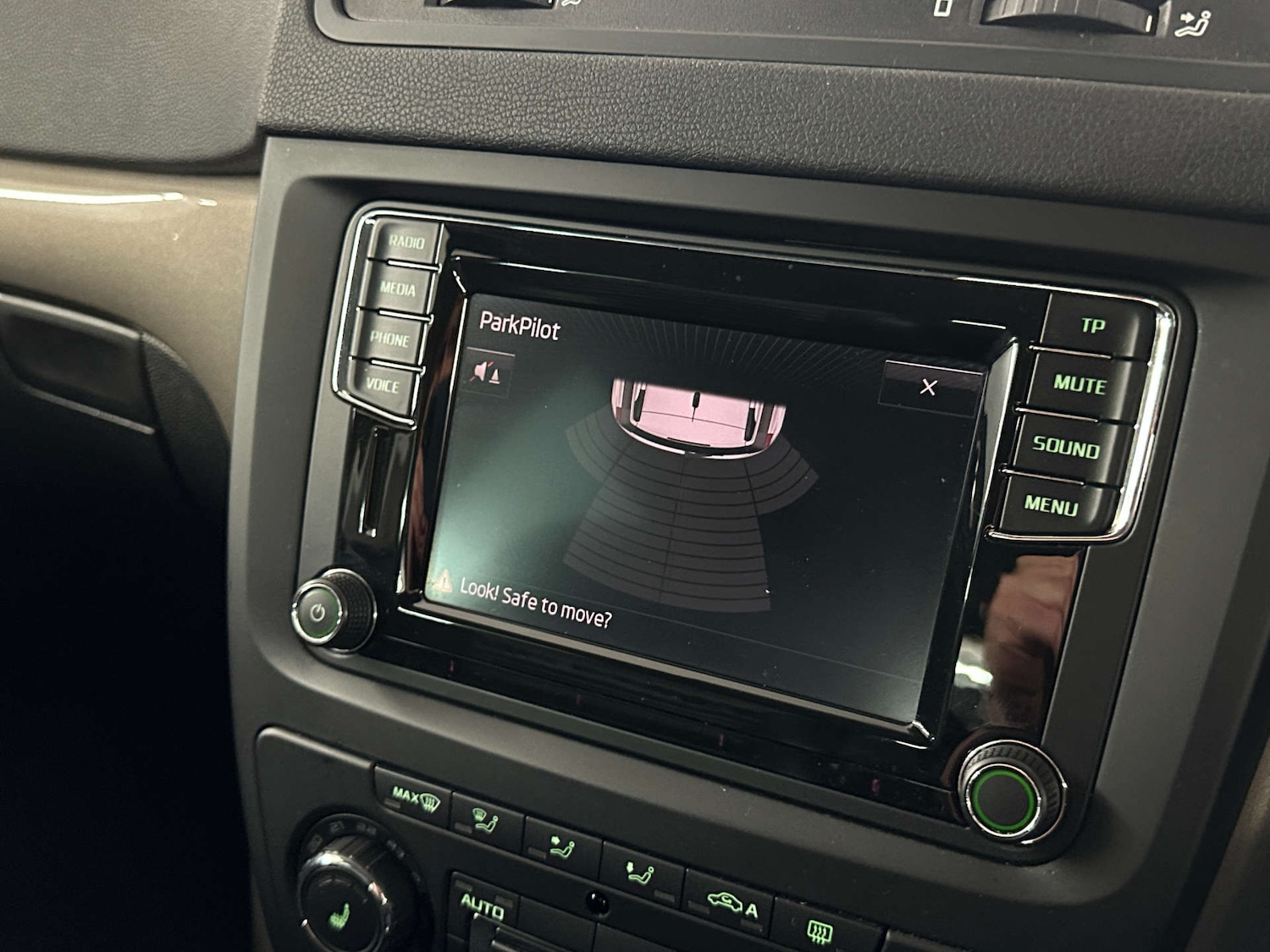 Used Skoda Yeti 2016 for sale - 77590817: Photo 27