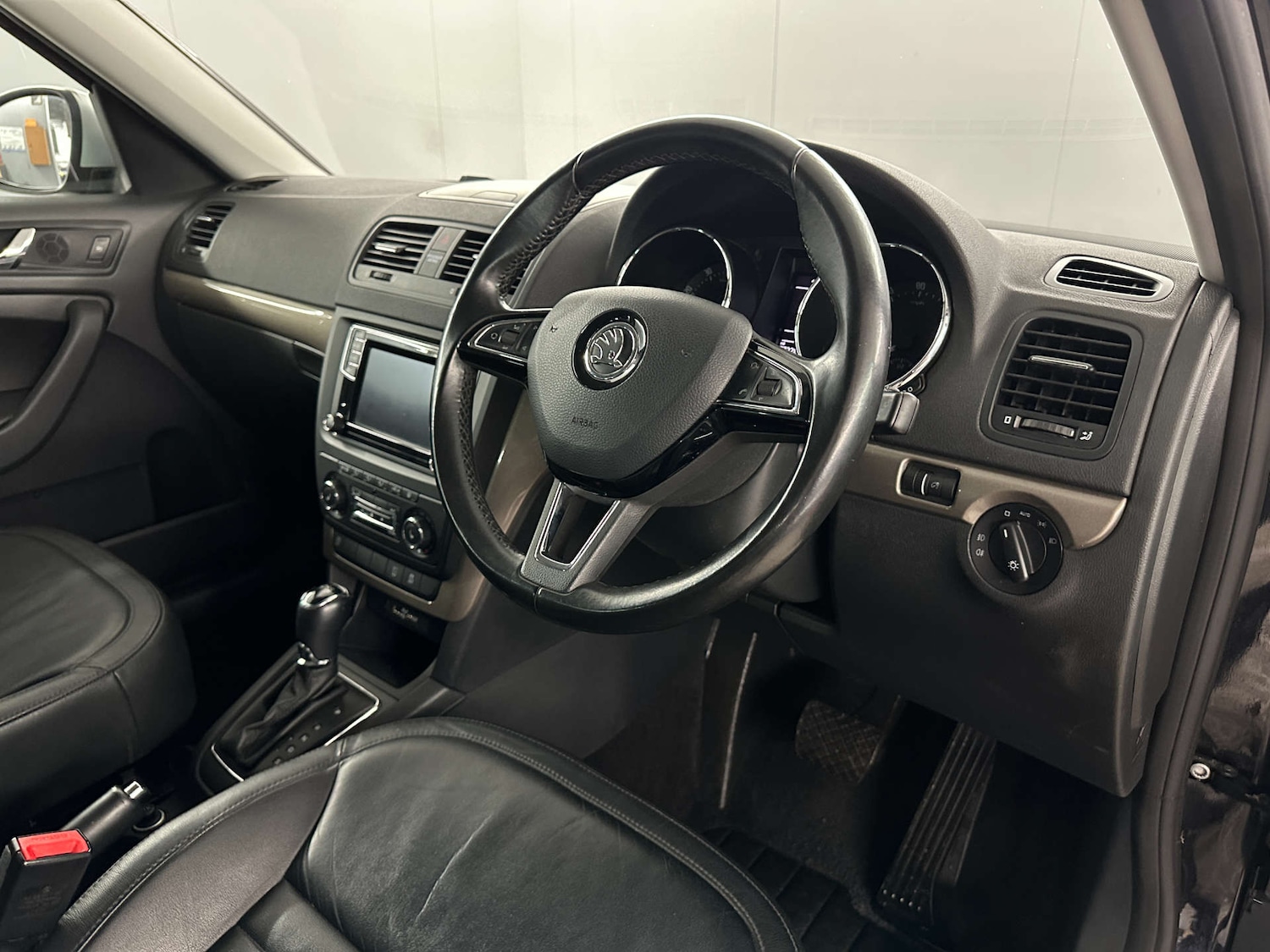 Used Skoda Yeti 2016 for sale - 77590817: Photo 9