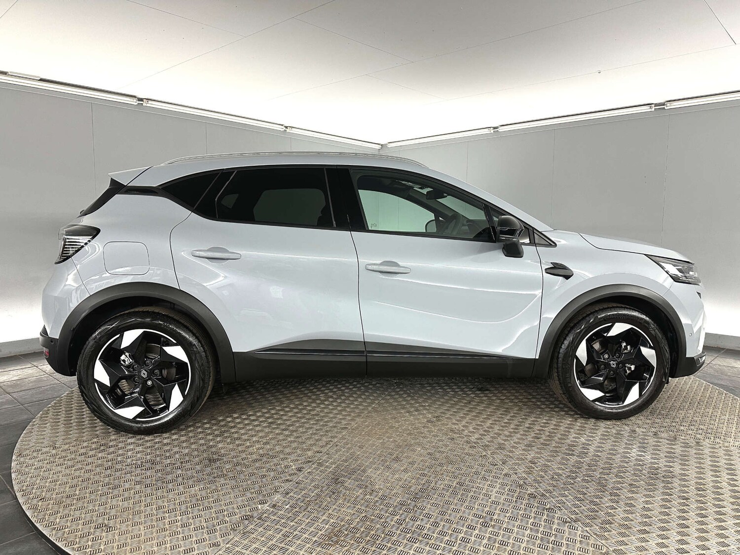 Used Renault Captur 2025 for sale - 77590779: Photo 11