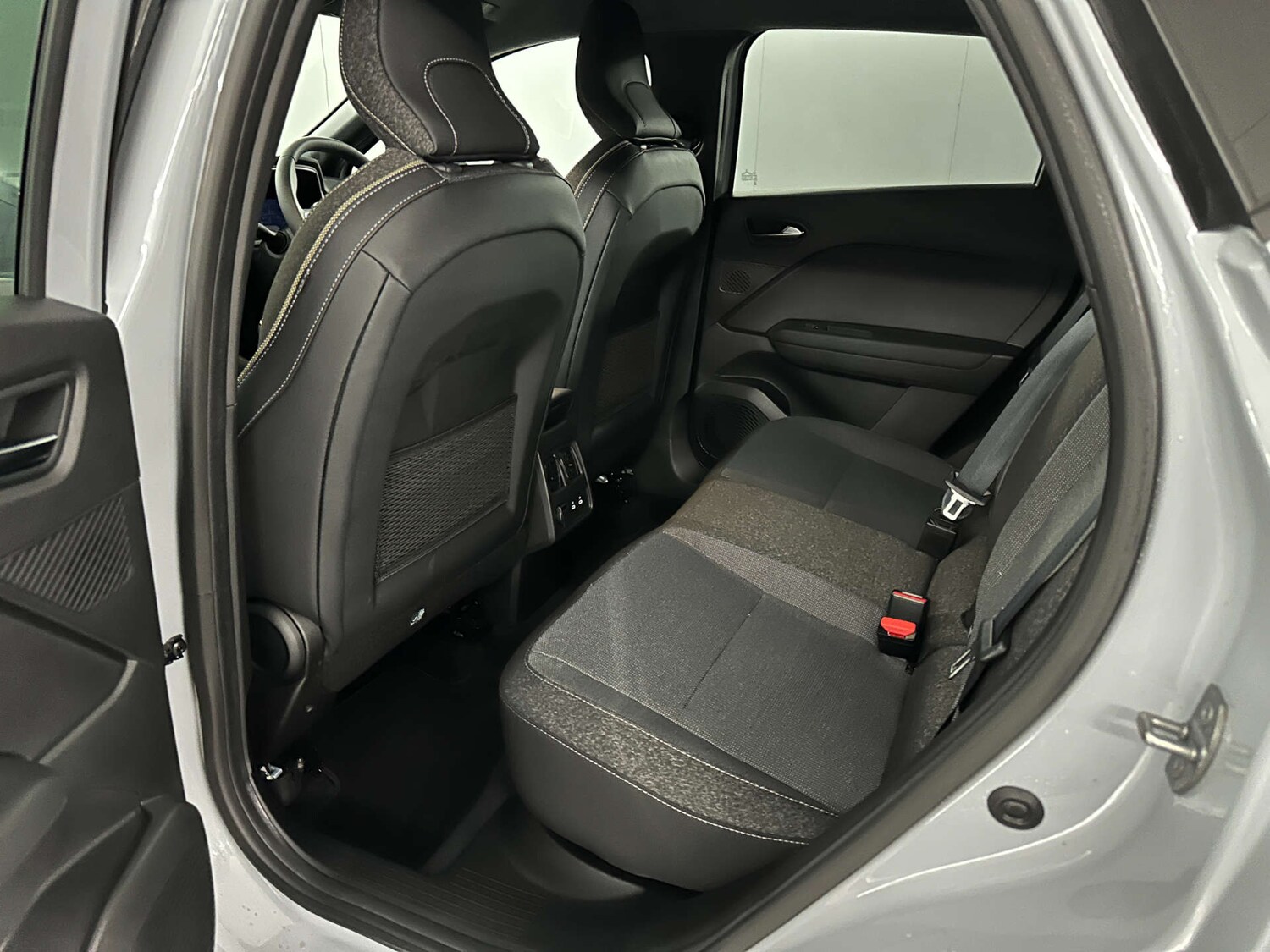 Used Renault Captur 2025 for sale - 77590779: Photo 16