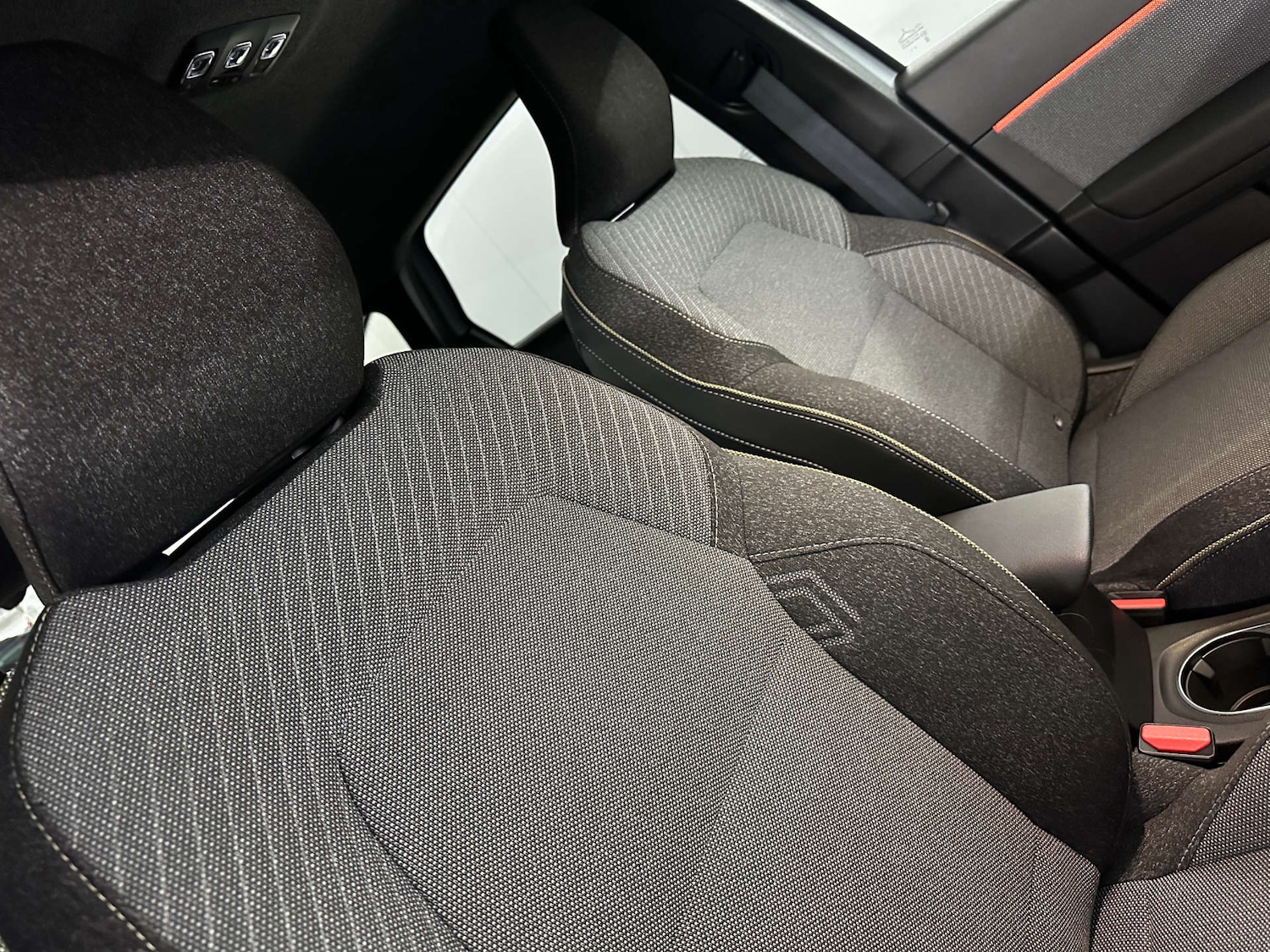 Used Renault Captur 2025 for sale - 77590779: Photo 18