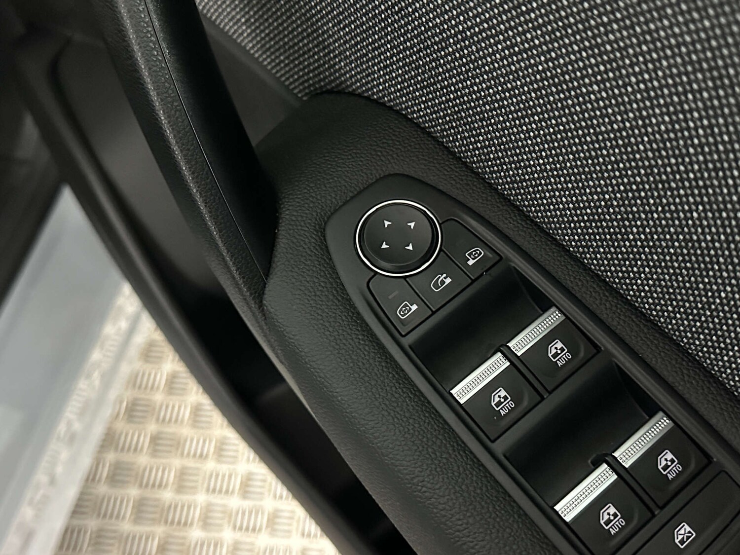 Used Renault Captur 2025 for sale - 77590779: Photo 34