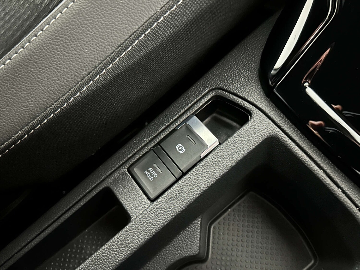 Used Volkswagen T-Roc 2024 for sale - 77590712: Photo 18