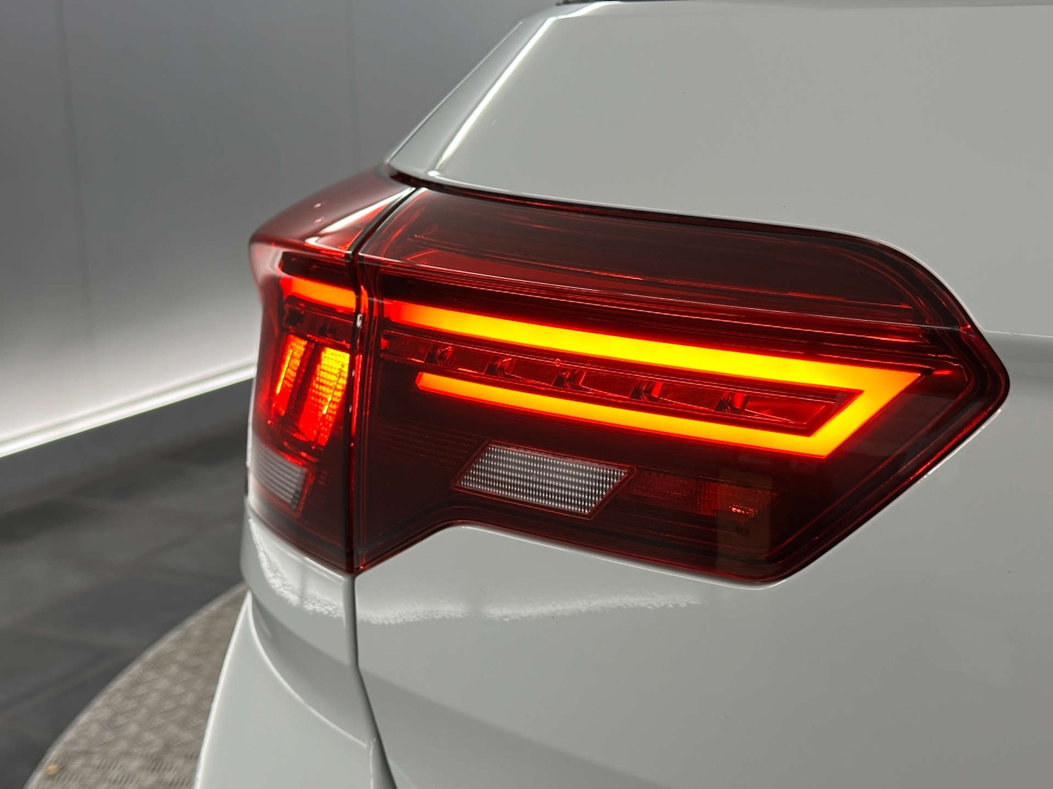 Used Volkswagen T-Roc 2024 for sale - 77590712: Photo 46