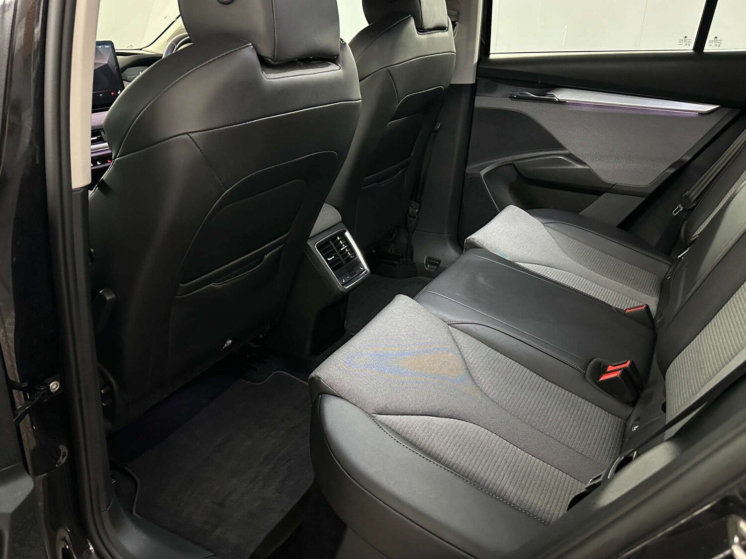 Used Skoda Enyaq 2023 for sale - 77590722: Photo 13