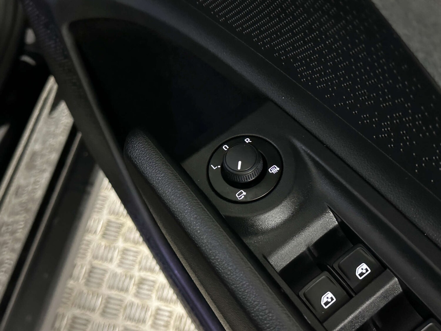 Used Skoda Enyaq 2023 for sale - 77590722: Photo 37