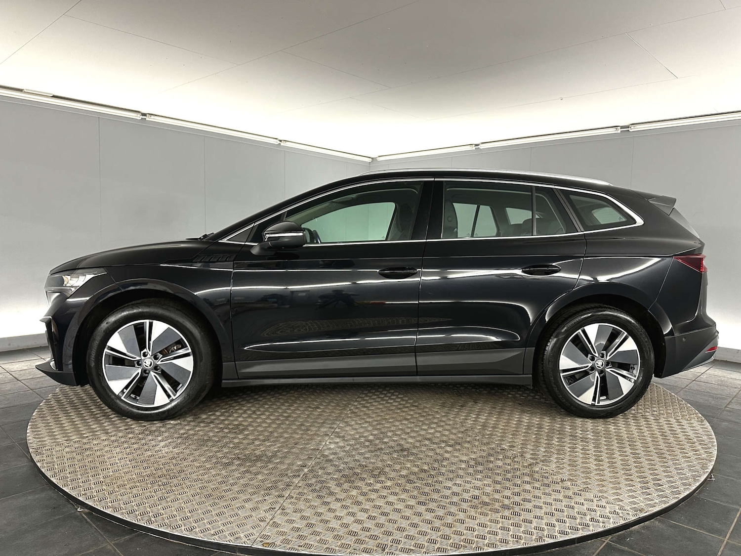 Used Skoda Enyaq 2023 for sale - 77590722: Photo 4