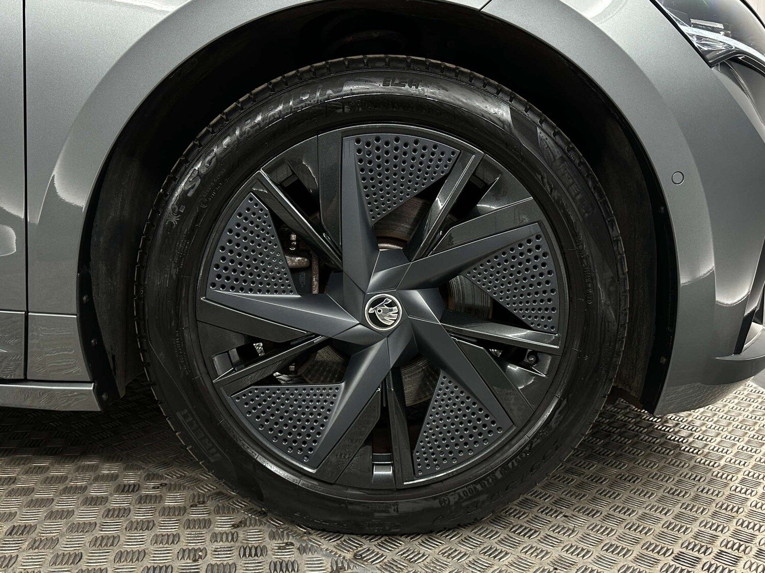 Used Skoda Enyaq 2023 for sale - 77590705: Photo 61