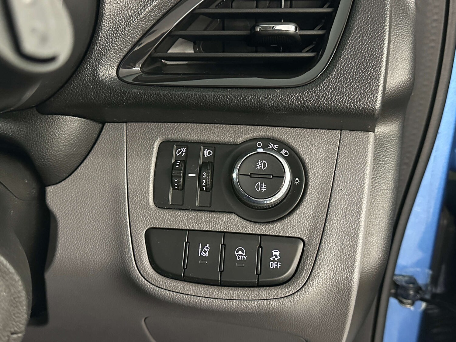 Used Vauxhall Viva 2016 for sale - 77759673: Photo 20