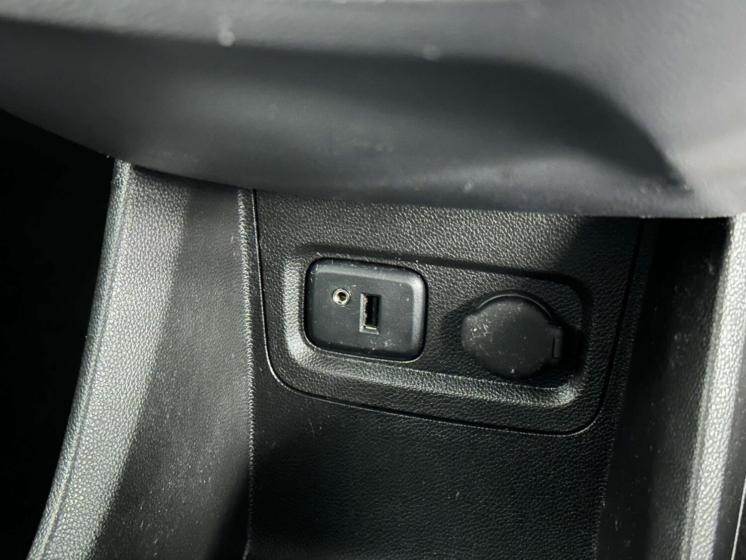 Used Vauxhall Viva 2016 for sale - 77759673: Photo 23