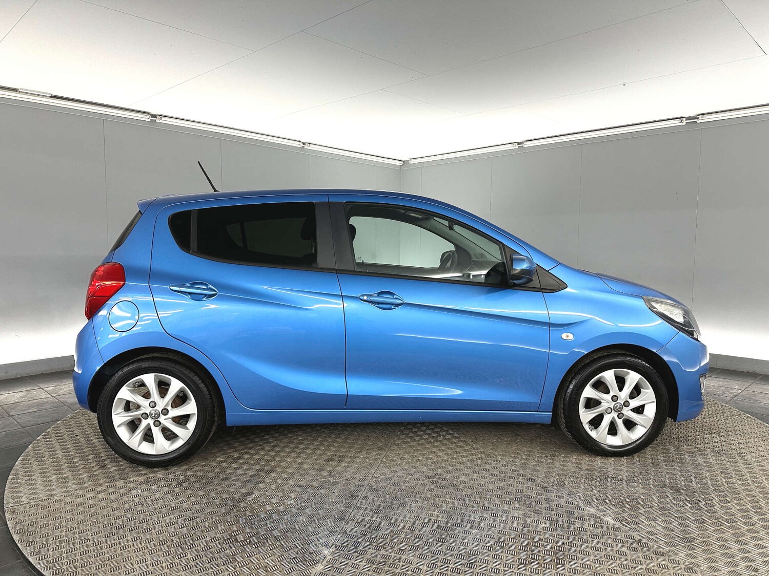 Used Vauxhall Viva 2016 for sale - 77759673: Photo 8