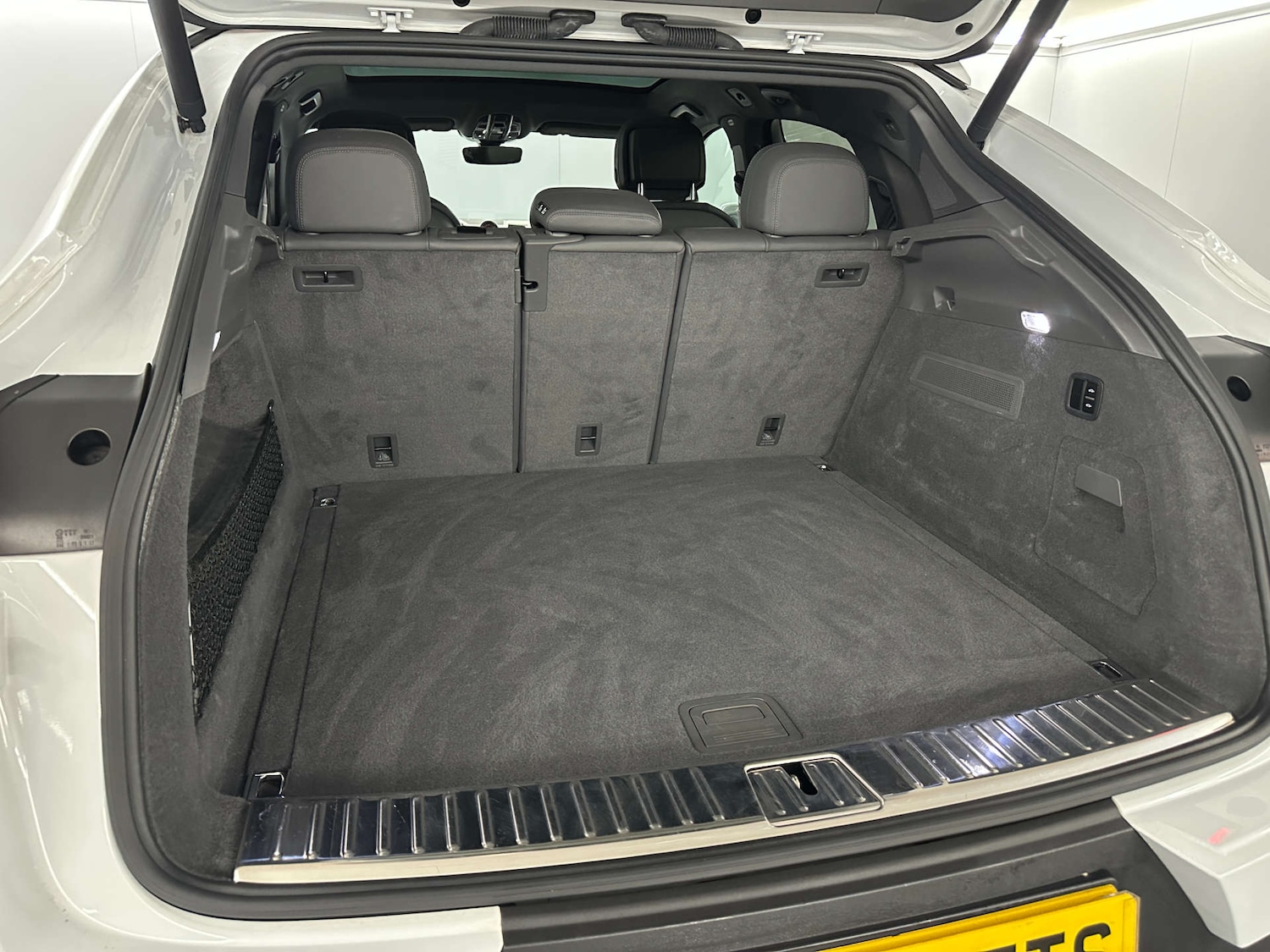 Used Porsche Cayenne 2019 for sale - 77590715: Photo 48