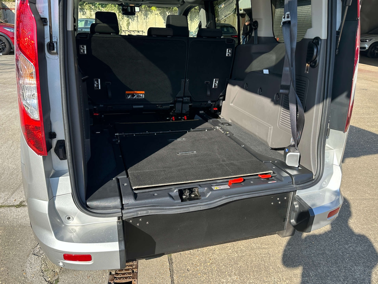 Used Ford Grand Tourneo Connect 2020 for sale - 77950380: Photo 6