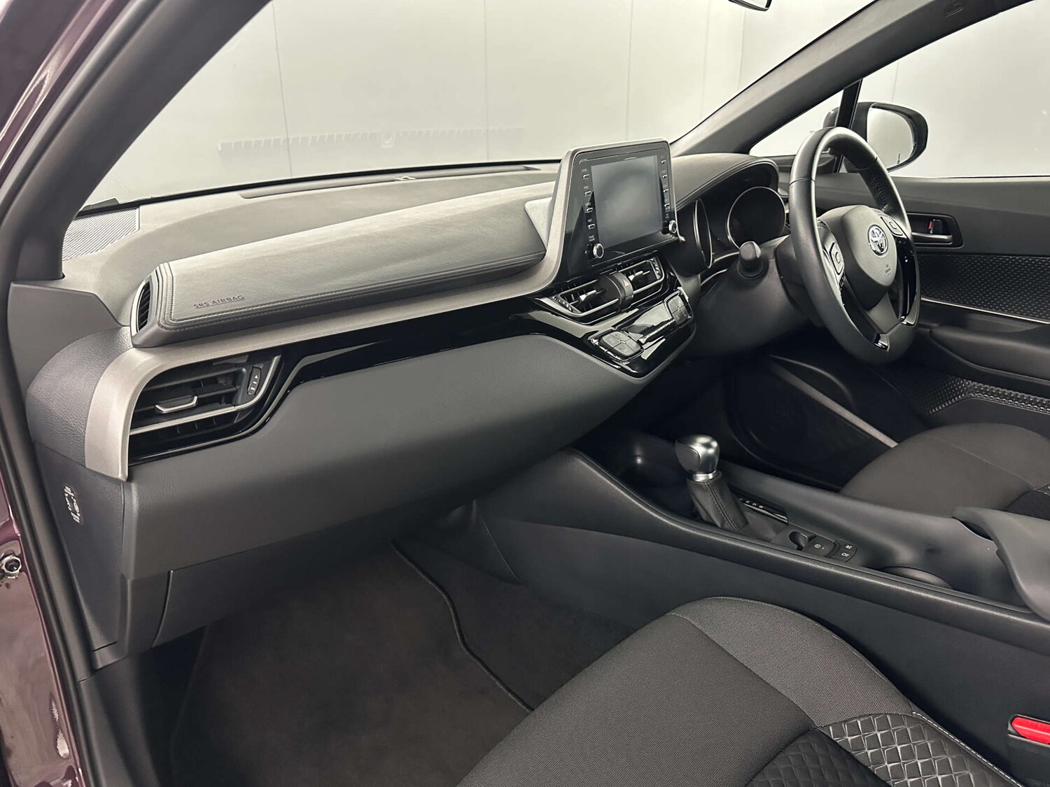 Used Toyota C-HR 2023 for sale - 77759712: Photo 11