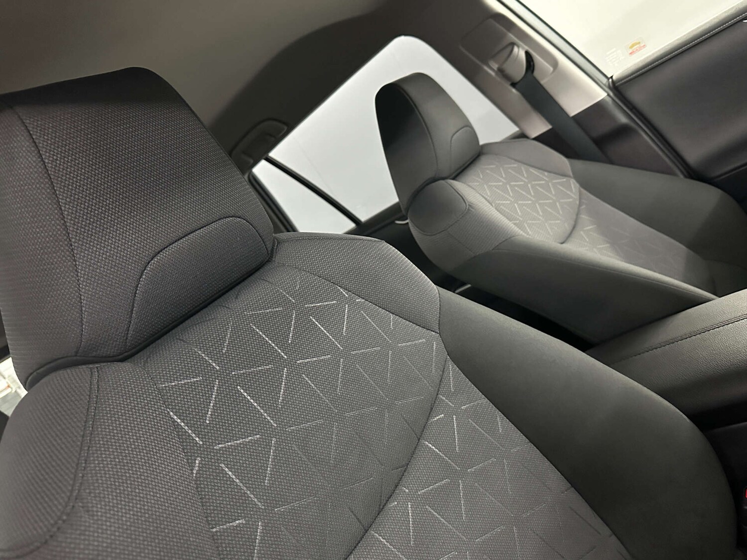 Used Toyota RAV4 2021 for sale - 77590789: Photo 18