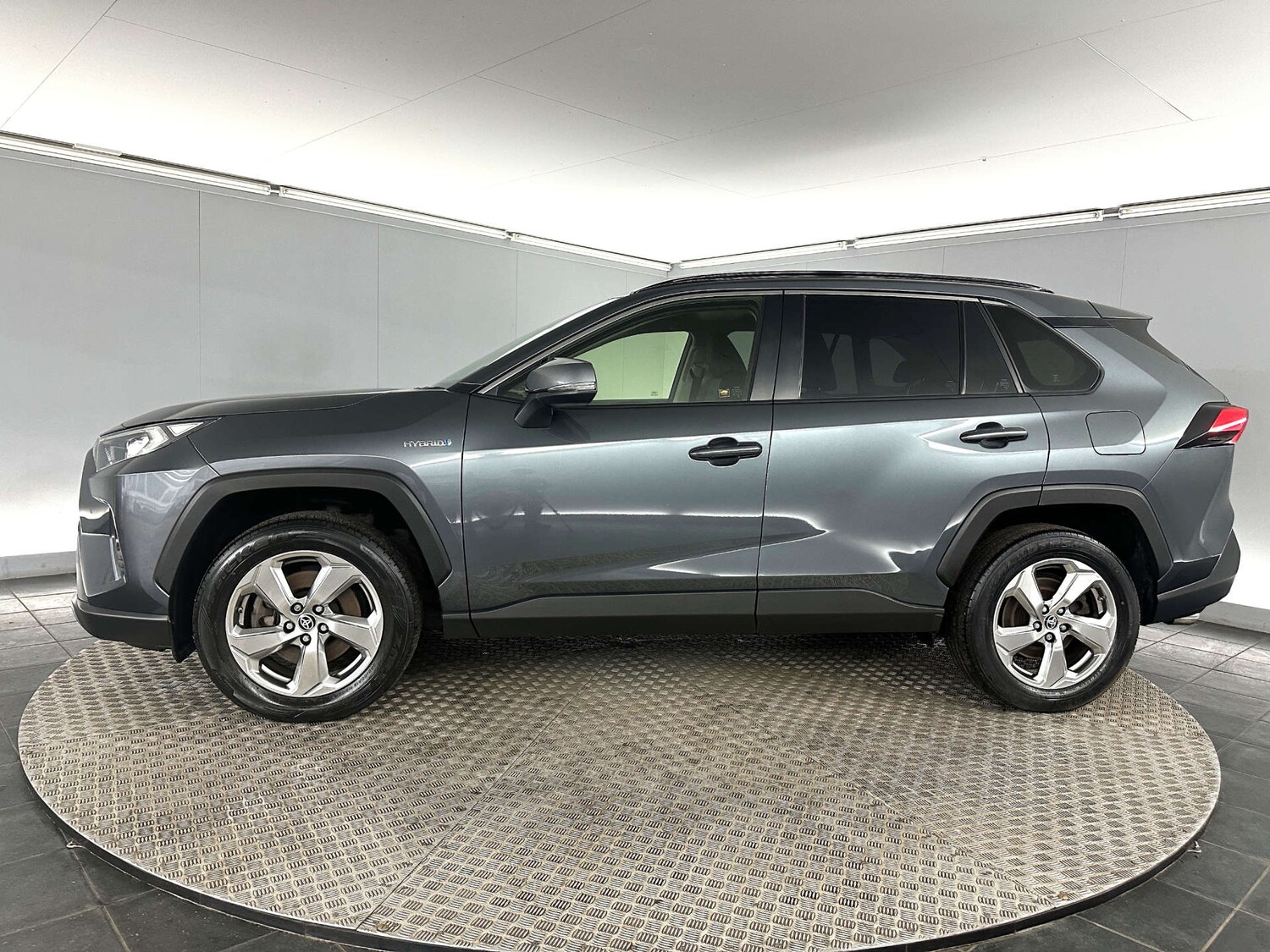 Used Toyota RAV4 2021 for sale - 77590789: Photo 6