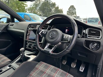 Used Volkswagen Golf 2019 for sale - 78324619: Photo